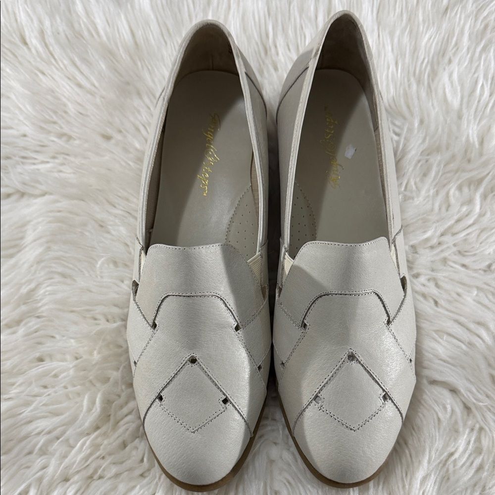 Angel Steps Elegant Cream Loafers Size 10W